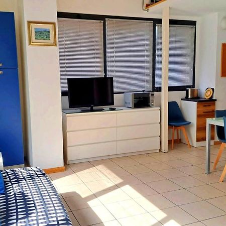 Gemme Fiorentine Apartments In Front Of The Train Station 5 Minutes From The Centre Free Parking Firenze Kültér fotó